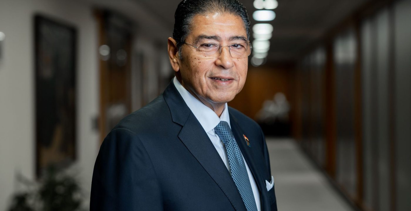 هشام عز العرب